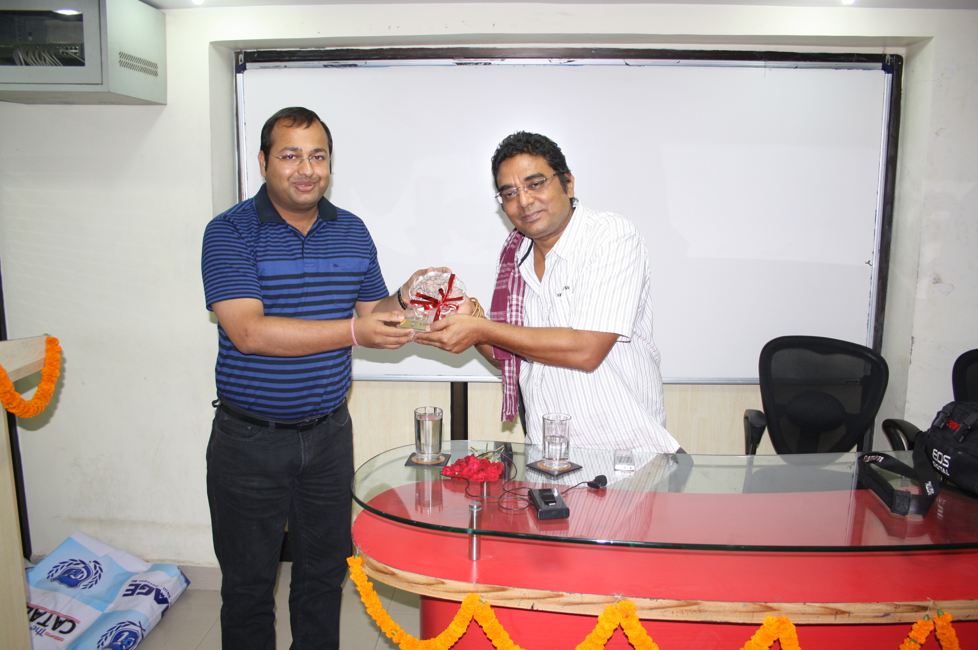 College-wide indoor badminton championship